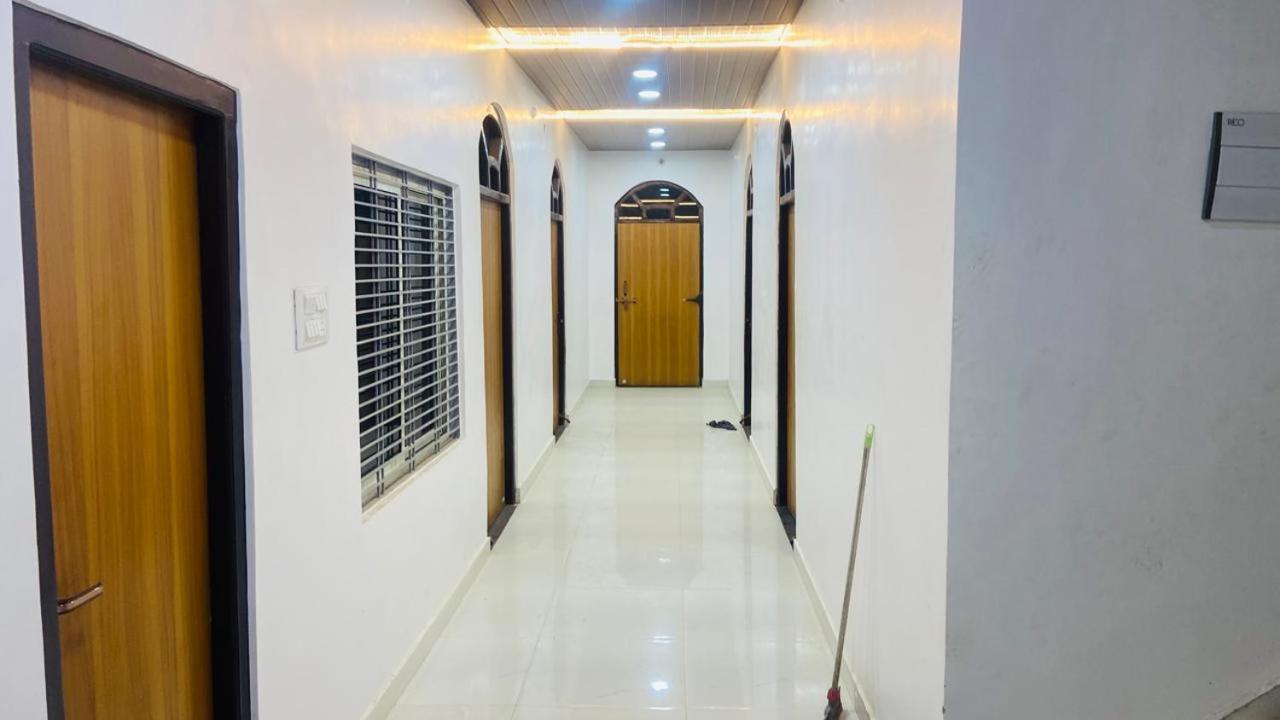 Mandir Saket Bhawan Hotel Ayodhya Exterior foto